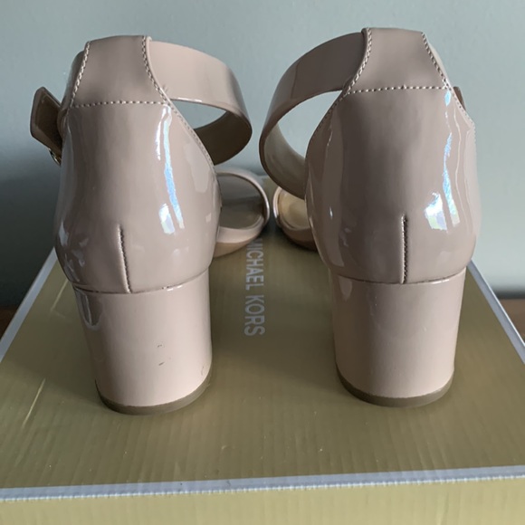 MICHAEL MICHAEL KORS LENA FLEX MID SANDAL Women - Picture 4 of 4